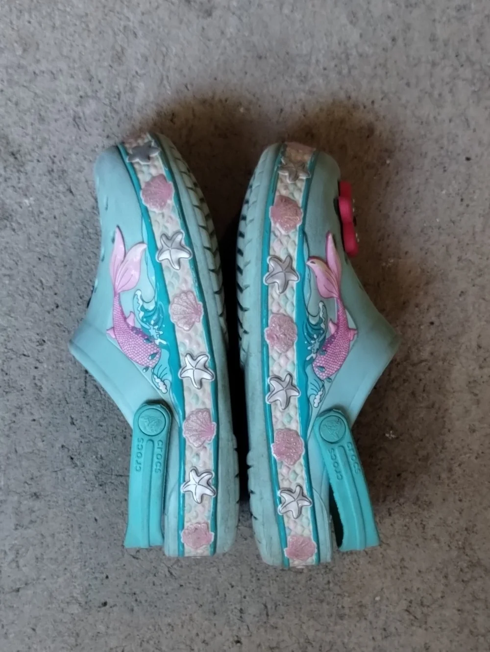 CROCS previously owned